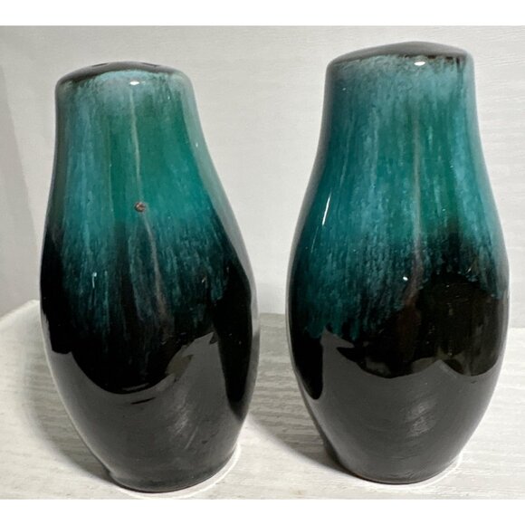 Blue Mountain Pottery Salt & Pepper Shakers Vtg 4" Tall MCM Green Drip Glaze - Picture 5 of 8